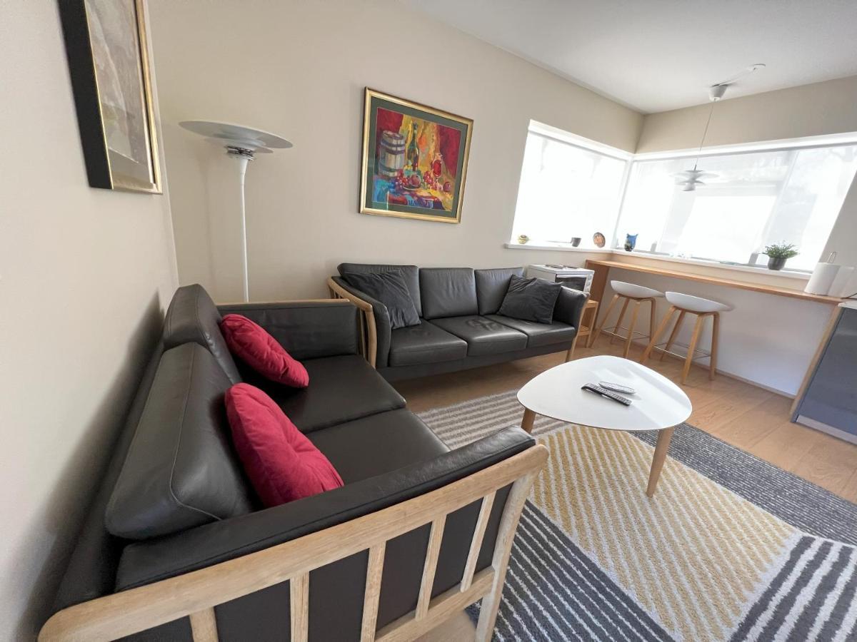 Guesthouse Akureyri - Apartments Near Down Town Exterior foto