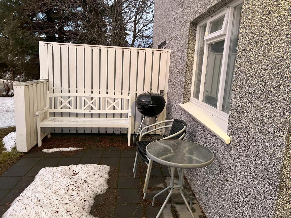 Guesthouse Akureyri - Apartments Near Down Town Exterior foto
